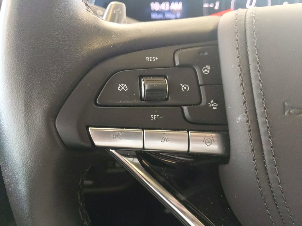Used 2023 Cadillac Escalade ESV V AWD/4WD image 24
