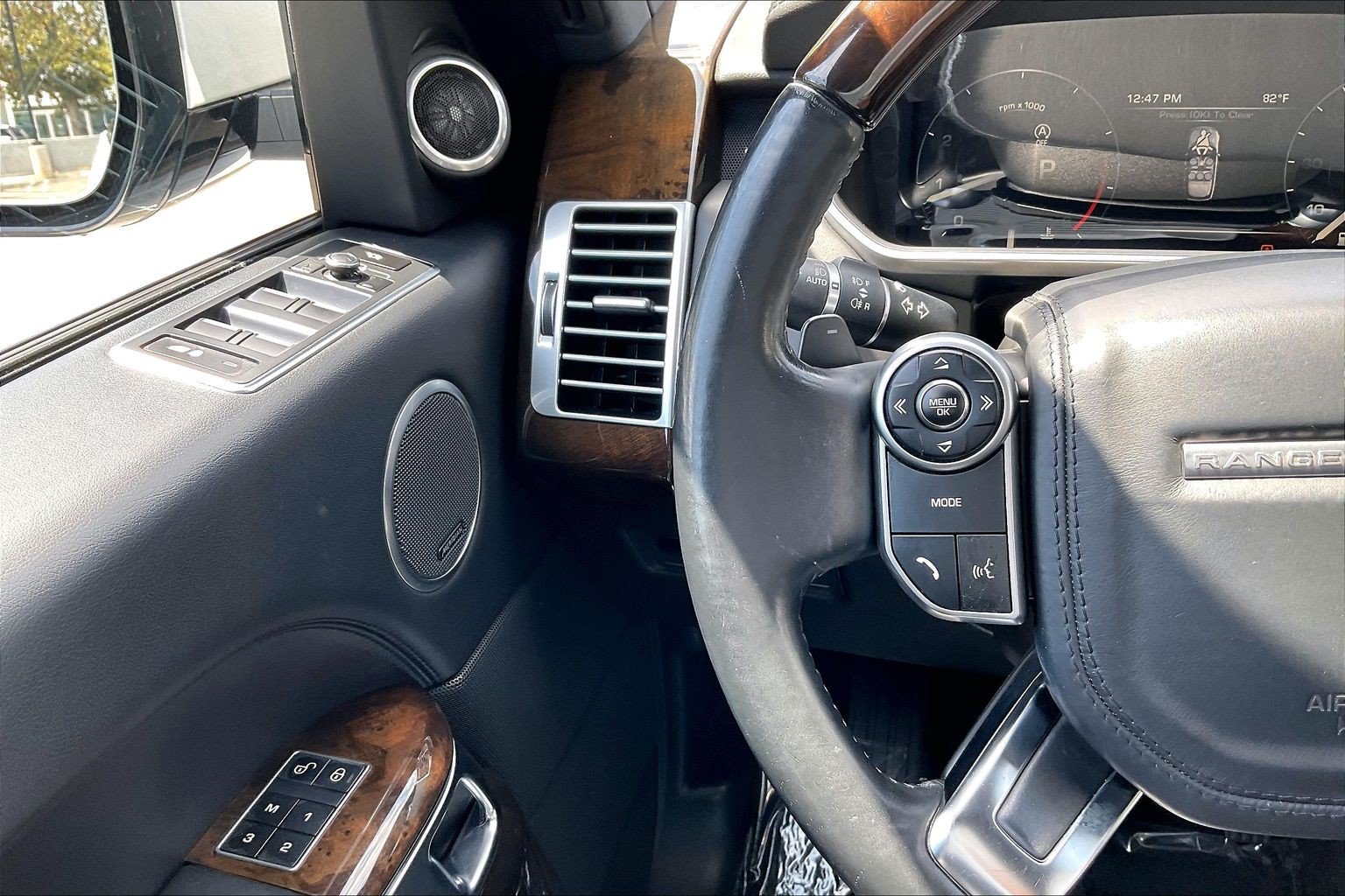 Used 2014 Land Rover Range Rover HSE AWD/4WD image 23