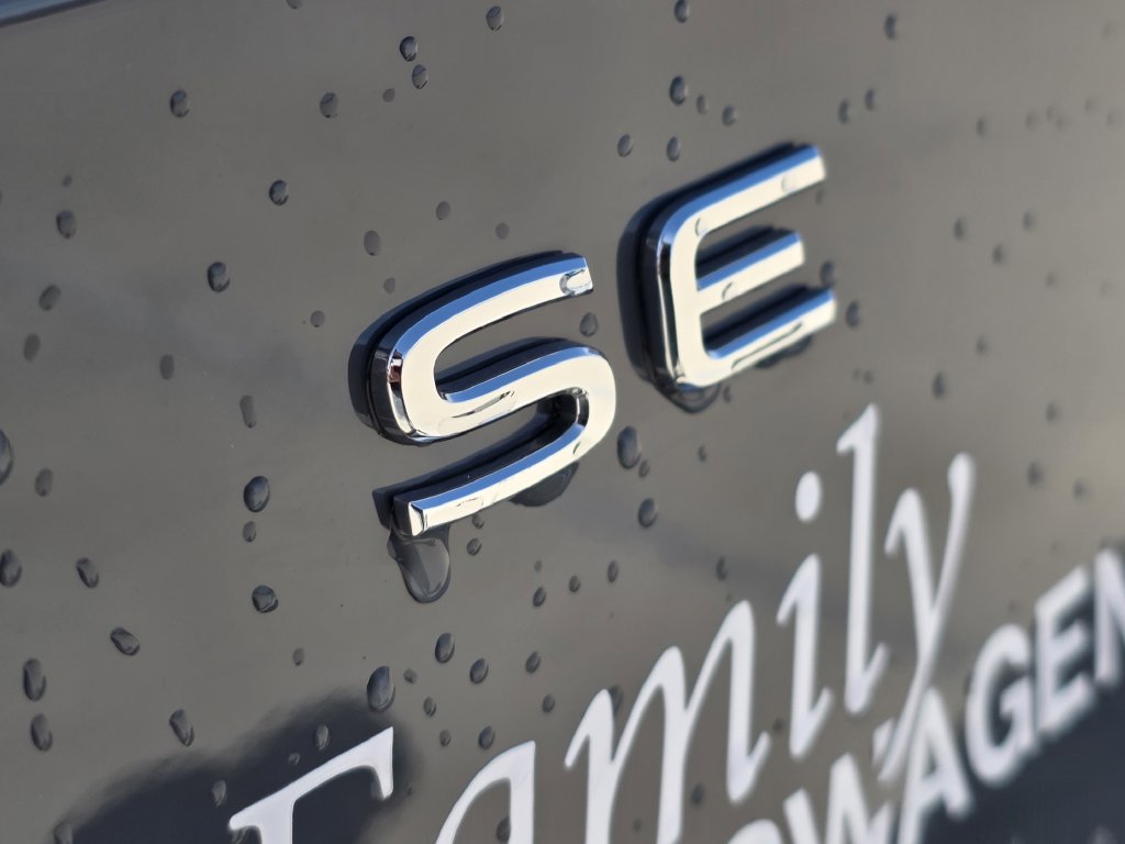 New 2026 Volkswagen Atlas SE FWD image 8