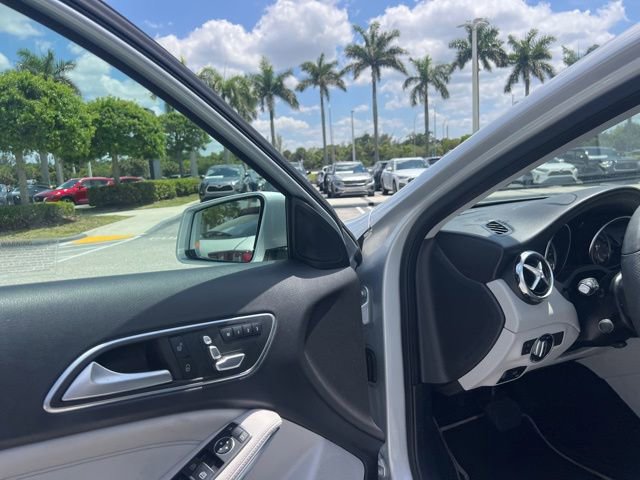Used 2020 Mercedes-Benz GLA 250 image 14
