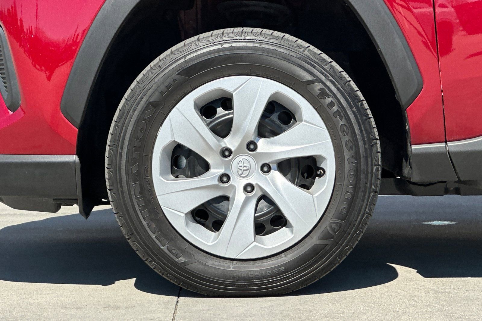 Used 2025 Toyota RAV4 LE image 24