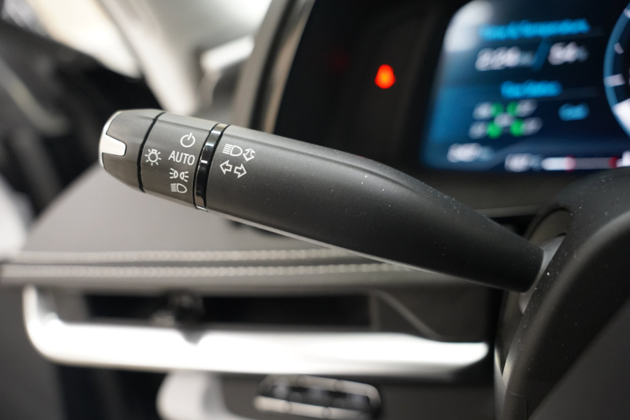 Used 2025 Chevrolet Corvette Stingray Premium Conv w/ Z51 Performance Package image 16