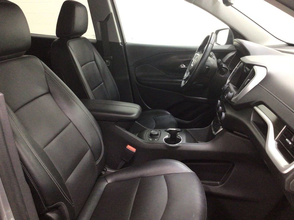 Used 2024 GMC Terrain SLT image 35