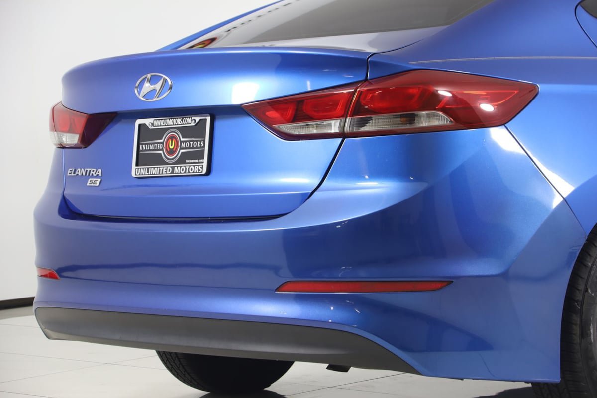 Used 2018 Hyundai Elantra SE FWD image 35