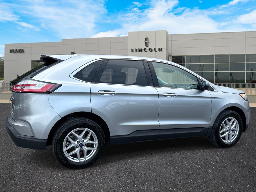 Used 2024 Ford Edge SEL w/ Convenience Package AWD/4WD image 3