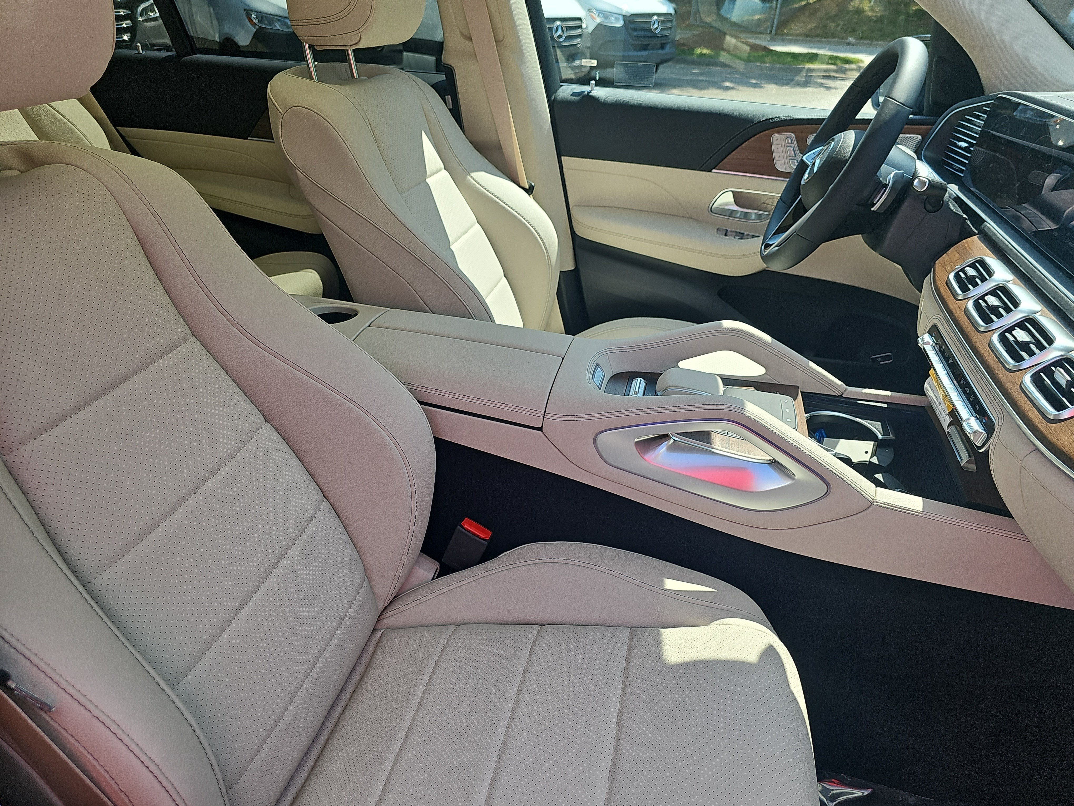 New 2026 Mercedes-Benz GLS 450 4MATIC image 10