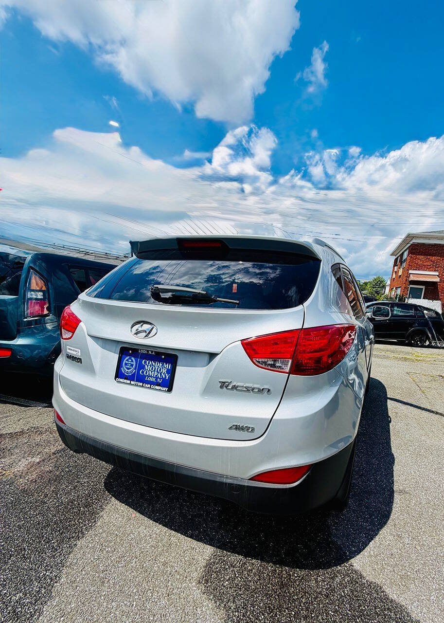 Used 2011 Hyundai Tucson GLS AWD/4WD image 10