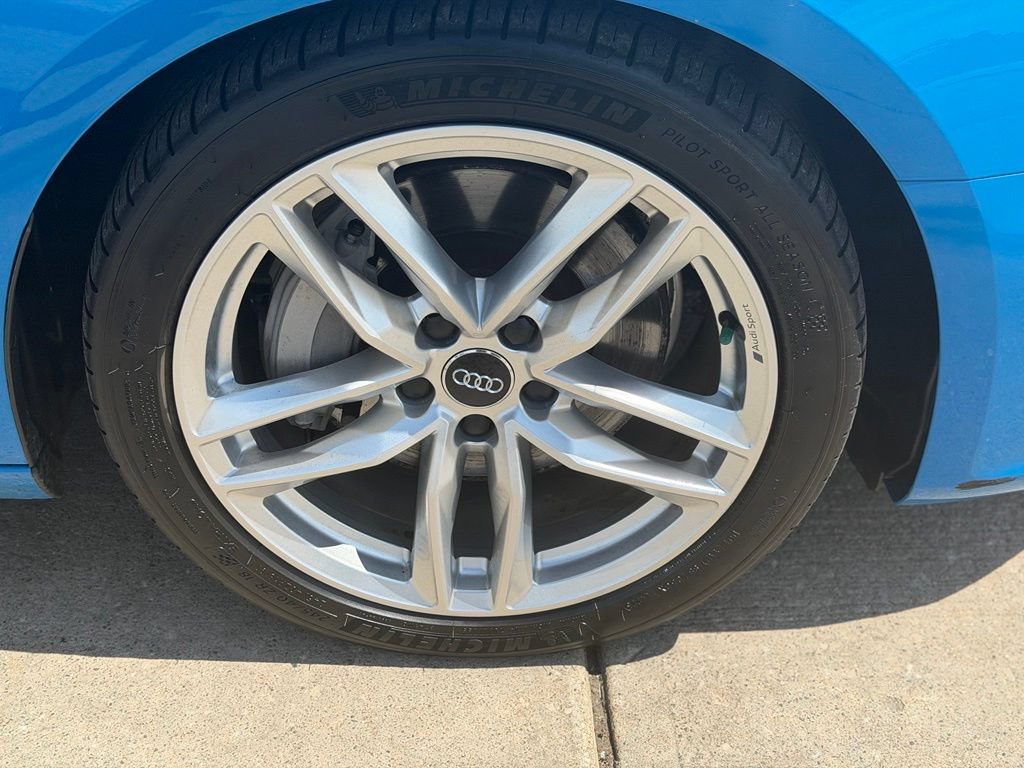 Used 2020 Audi A4 2.0T Premium Plus w/ Premium Plus Package AWD/4WD image 8