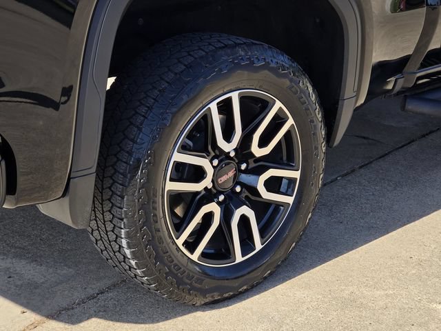 Used 2025 GMC Sierra 1500 AT4 w/ Technology Package AWD/4WD image 13
