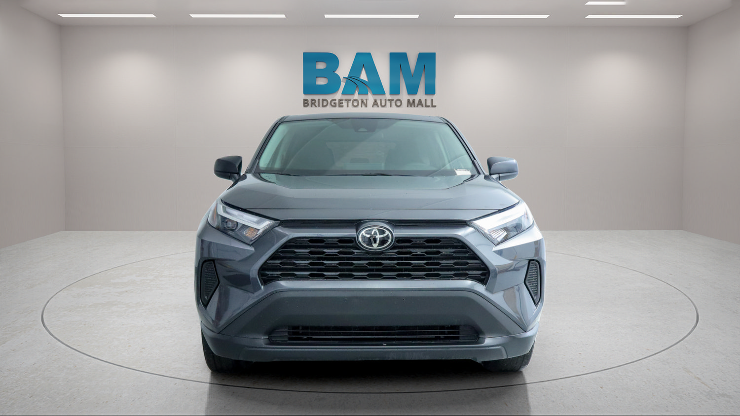 Used 2024 Toyota RAV4 LE AWD/4WD image 2