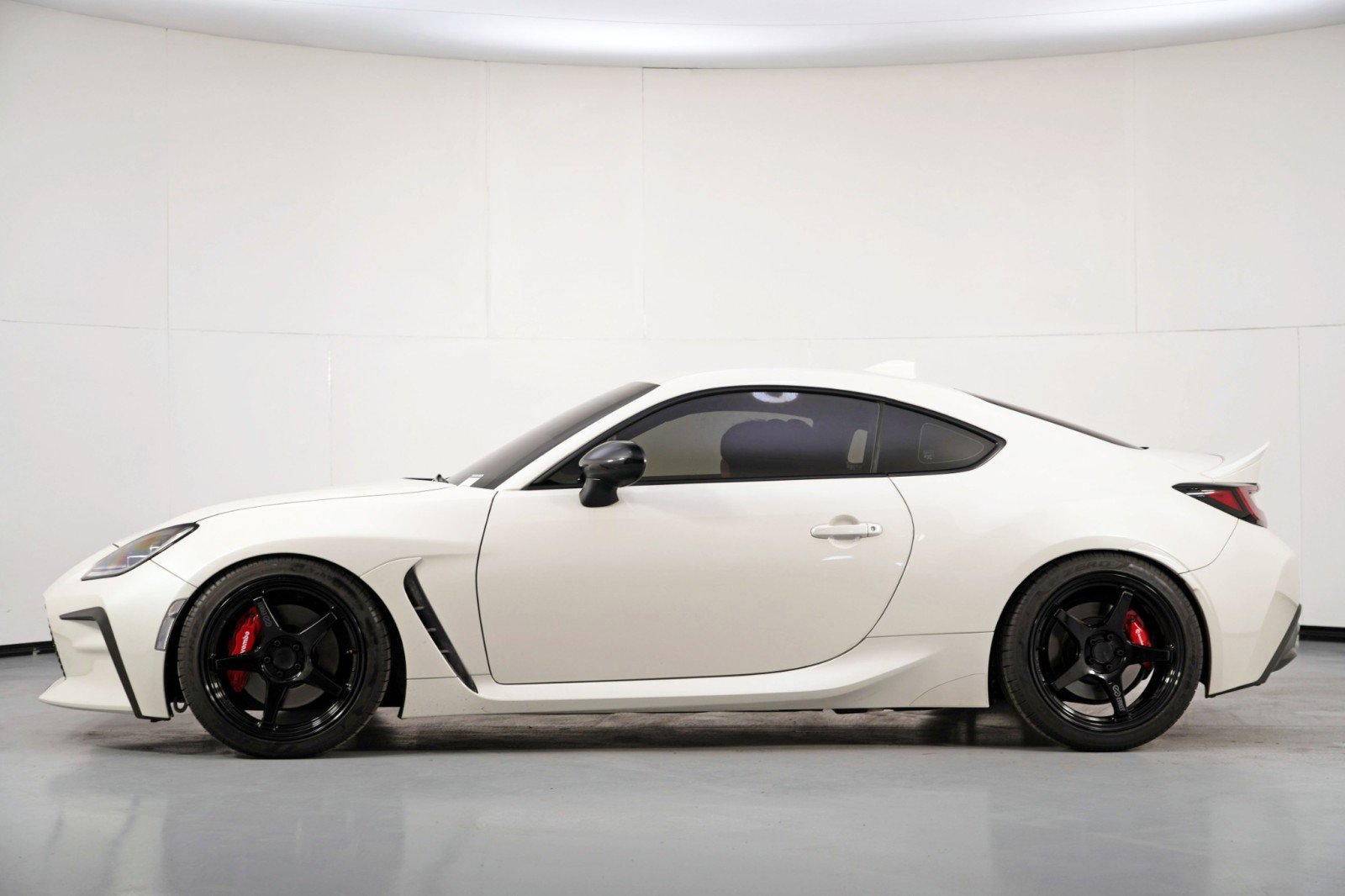 Used 2024 Toyota GR86 Premium image 9