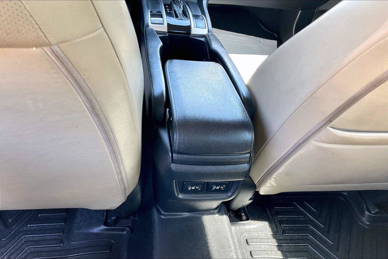 Used 2019 Honda Civic Touring image 33