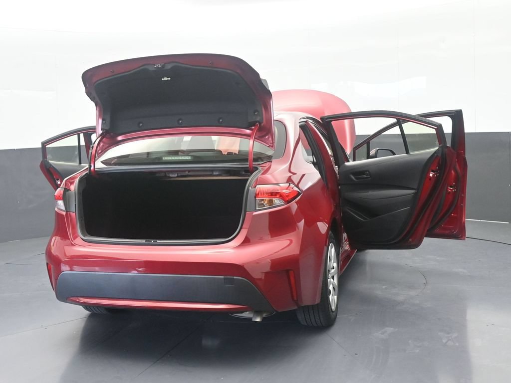 Used 2022 Toyota Corolla LE FWD image 67