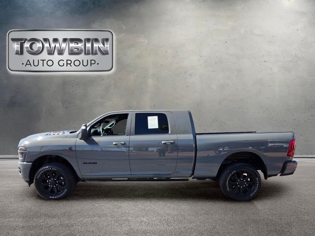 Used 2025 RAM 2500 Laramie AWD/4WD image 7
