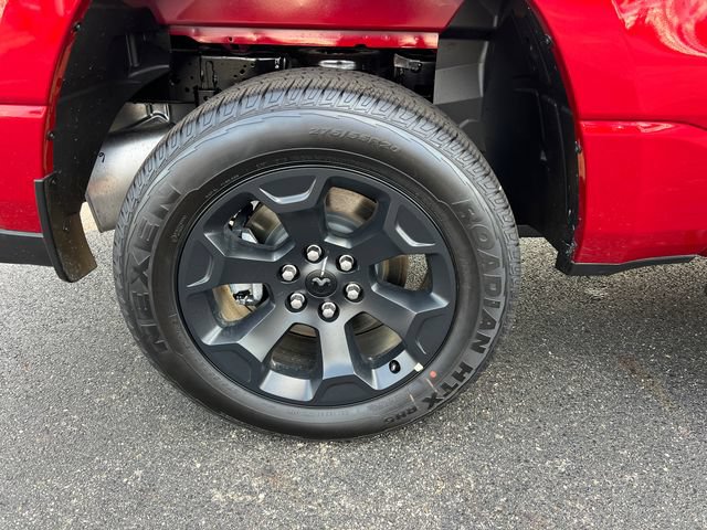 New 2026 RAM 1500 Express AWD/4WD image 9