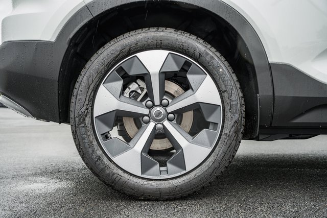 Certified 2025 Volvo XC40 B5 Core w/ Protection Package Premier image 20