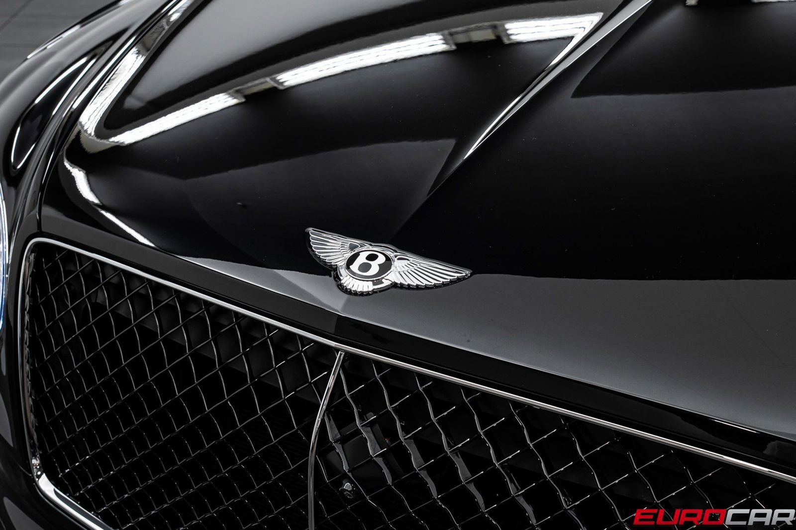 Used 2024 Bentley Bentayga image 9