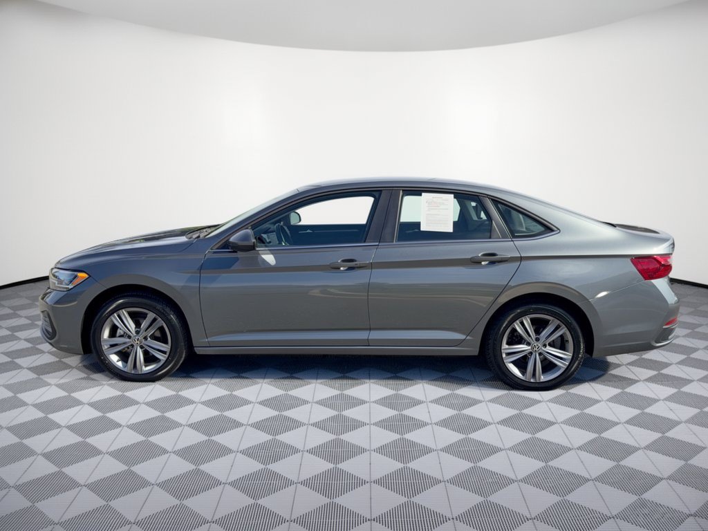 Certified 2024 Volkswagen Jetta SE FWD image 2