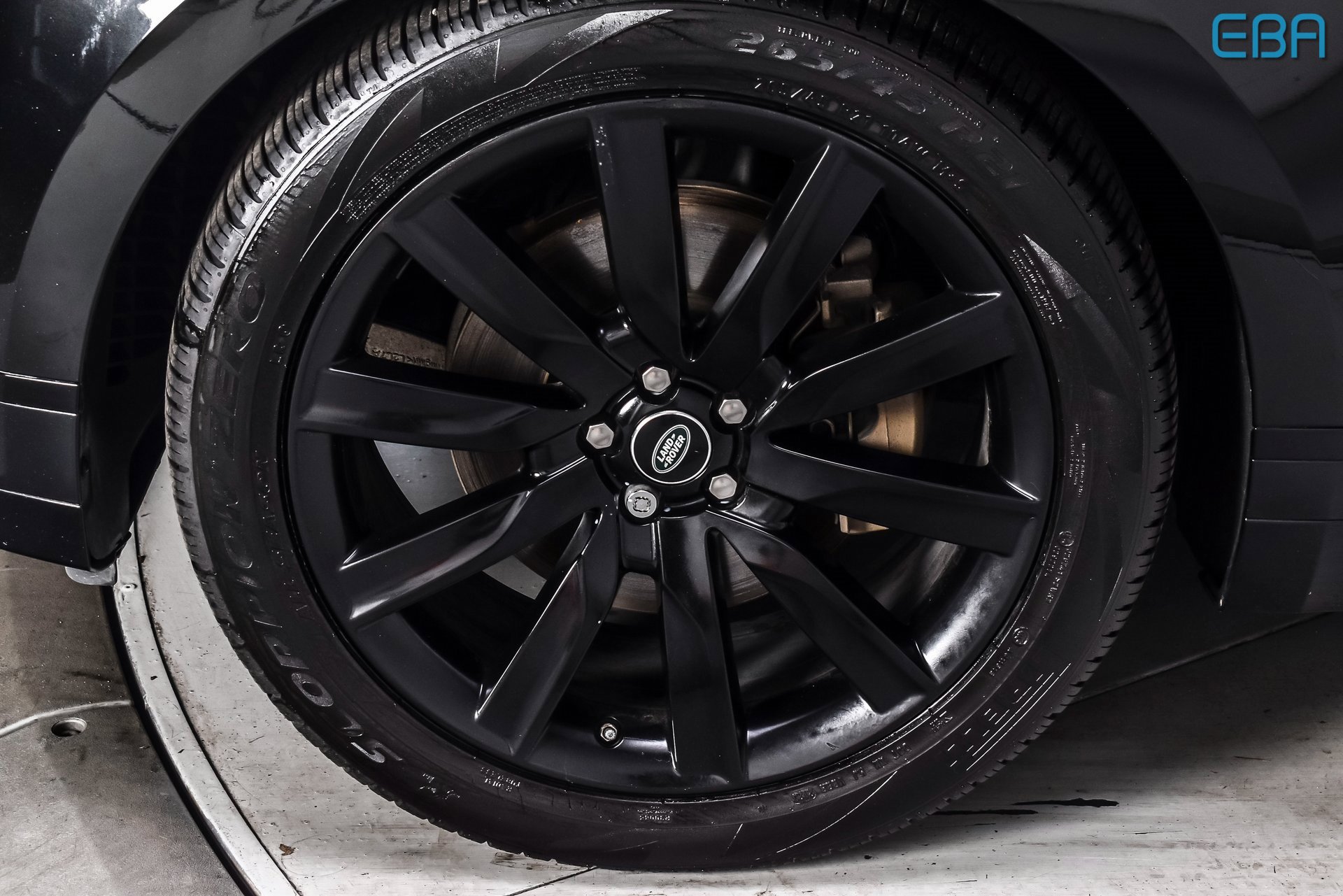 Used 2020 Land Rover Range Rover Velar R-Dynamic S image 10