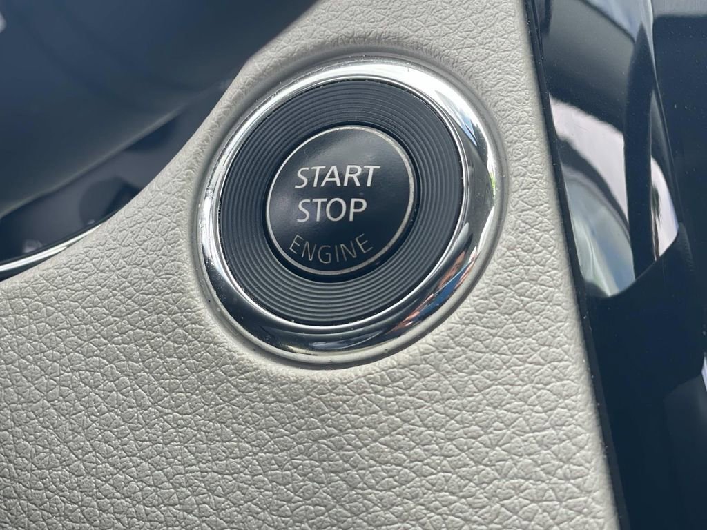 Used 2022 Nissan Rogue Sport SL image 14