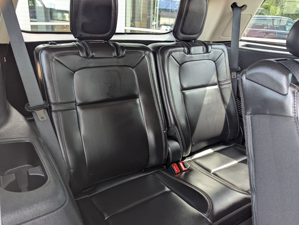 Used 2020 Lincoln Aviator Reserve w/ Equipment Group 202A AWD/4WD image 27