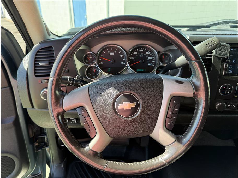 Used 2008 Chevrolet Silverado 2500 LT w/ 1LT Convenience Package AWD/4WD image 23