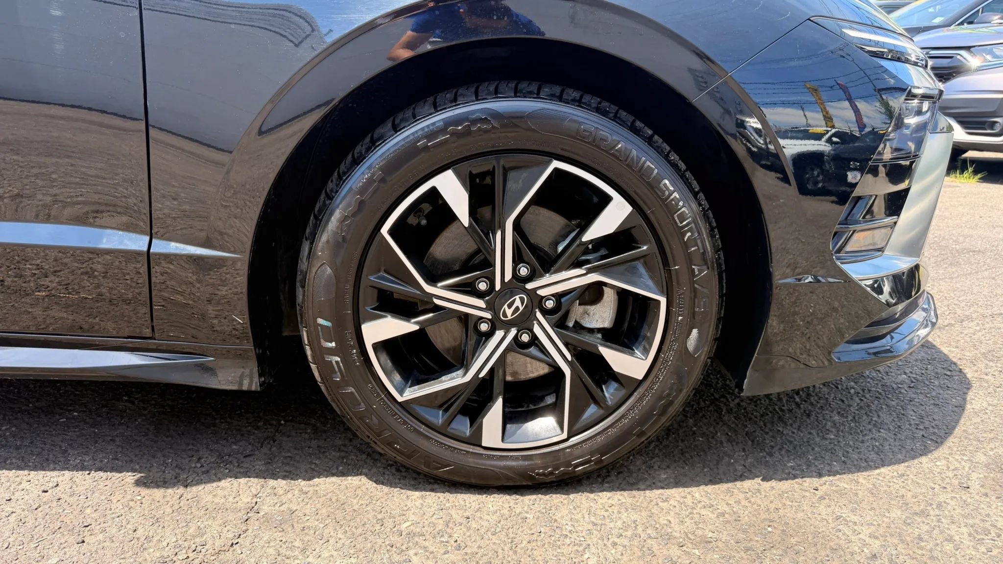 Used 2025 Hyundai Sonata SEL FWD image 29