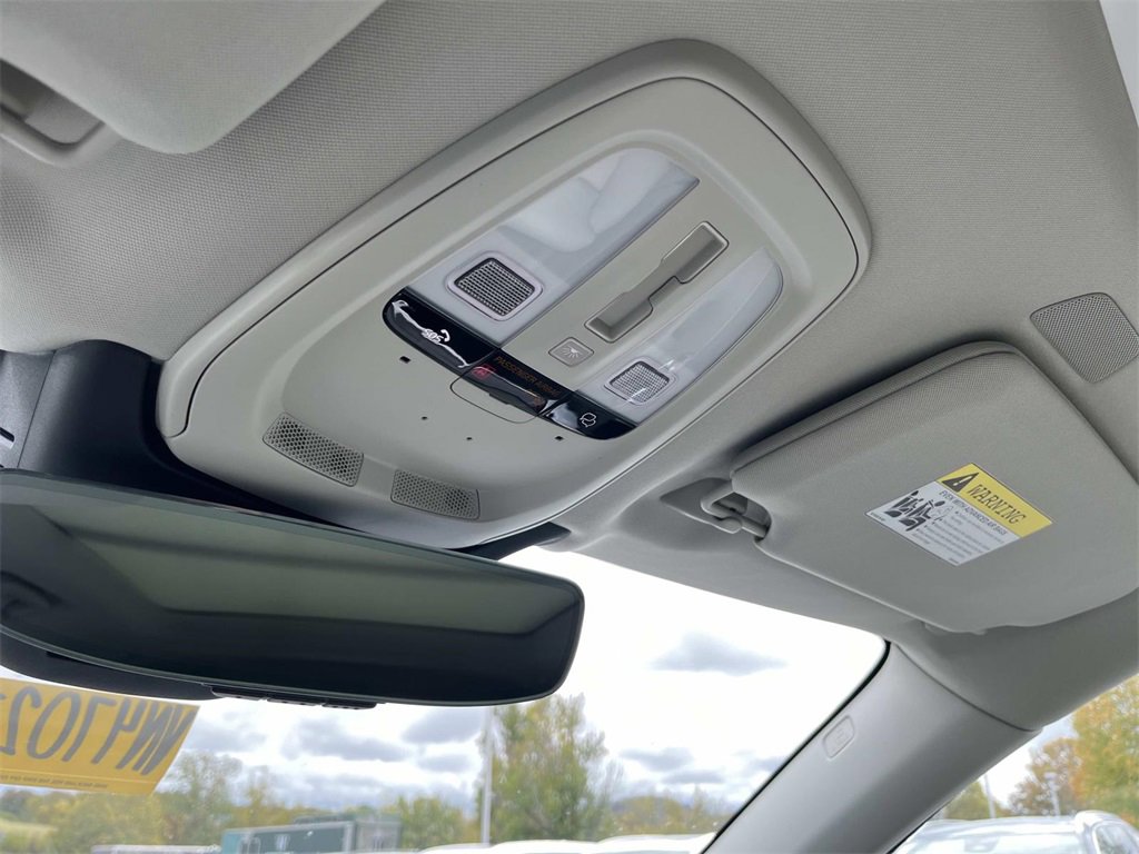 New 2026 Volvo XC90 B6 Ultra image 32