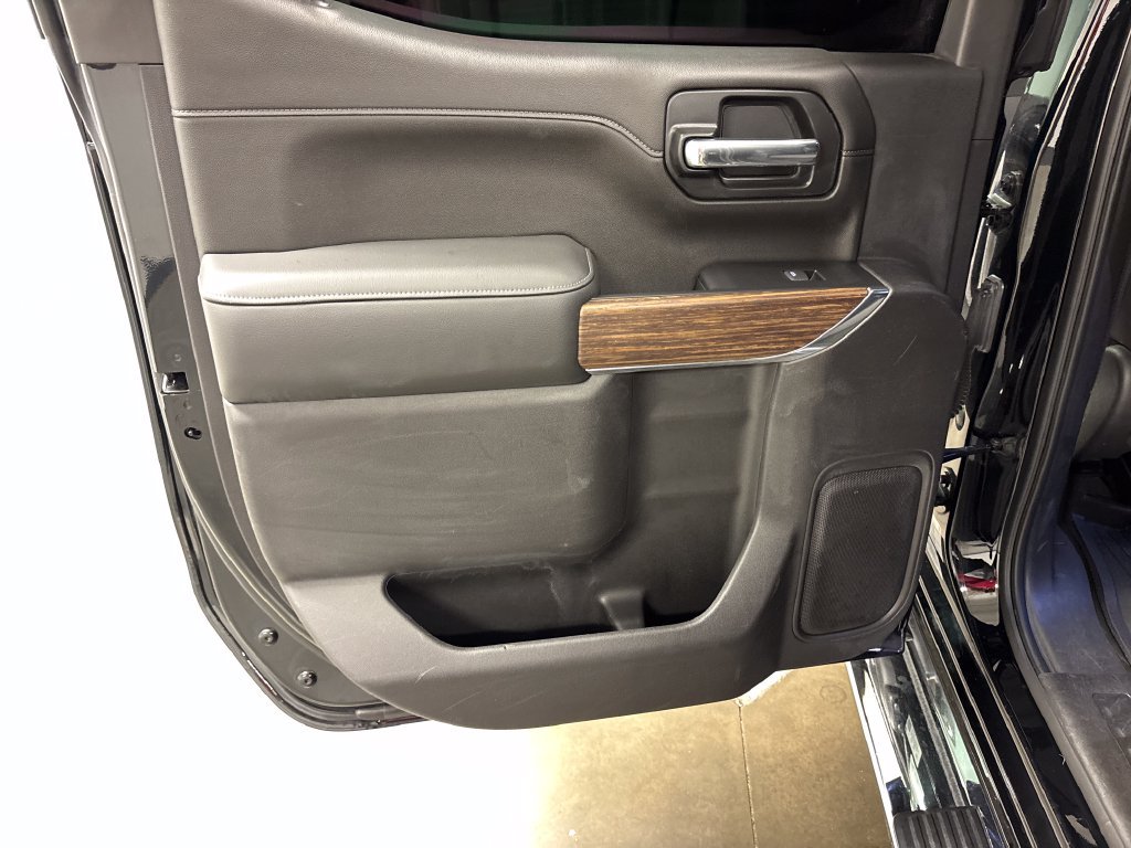 Used 2021 Chevrolet Silverado 1500 High Country w/ Technology Package AWD/4WD image 29