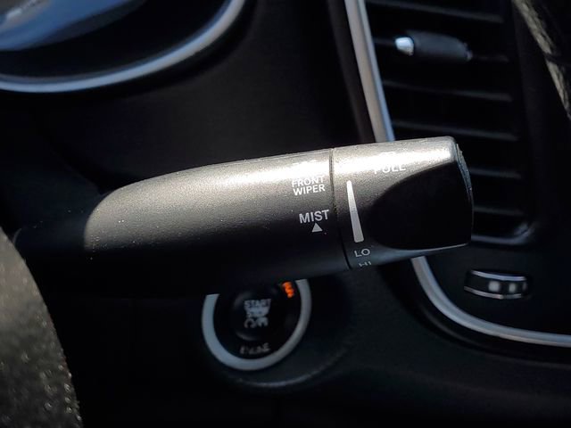 Used 2016 Chrysler 200 Limited image 18