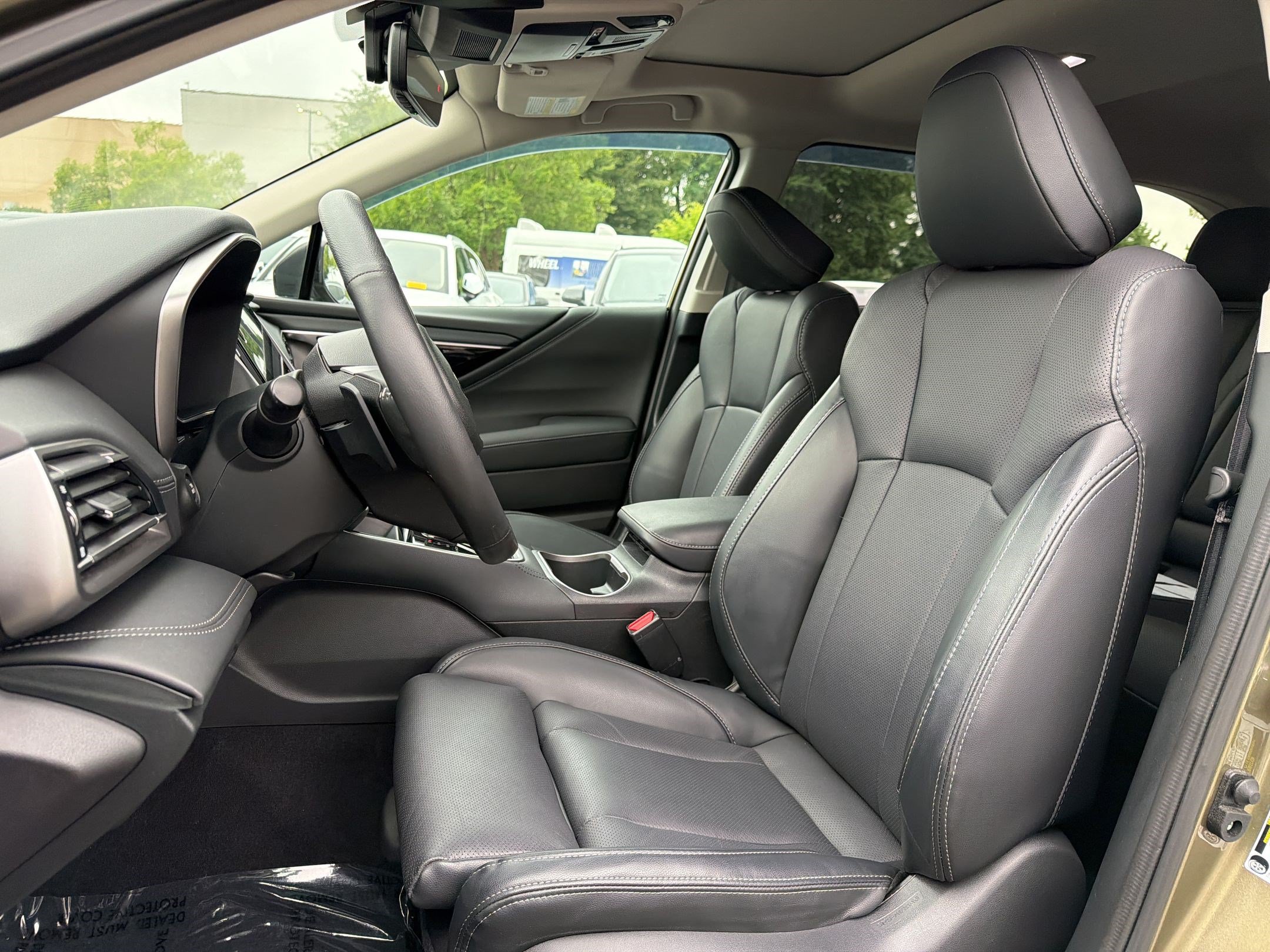 Used 2024 Subaru Outback Limited XT AWD/4WD image 5