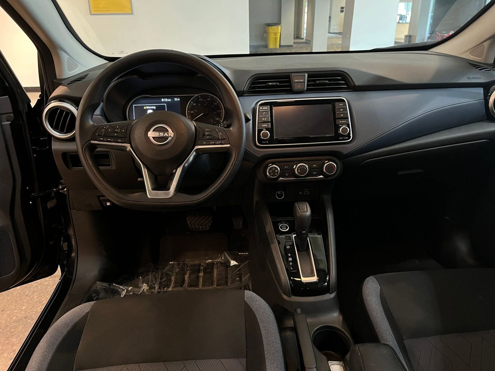 Used 2025 Nissan Versa SV FWD image 33