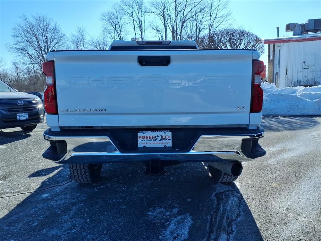 Used 2020 Chevrolet Silverado 2500 LT w/ Convenience Package image 19