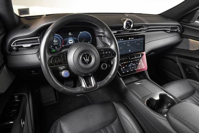 Used 2024 Maserati Grecale GT image 28