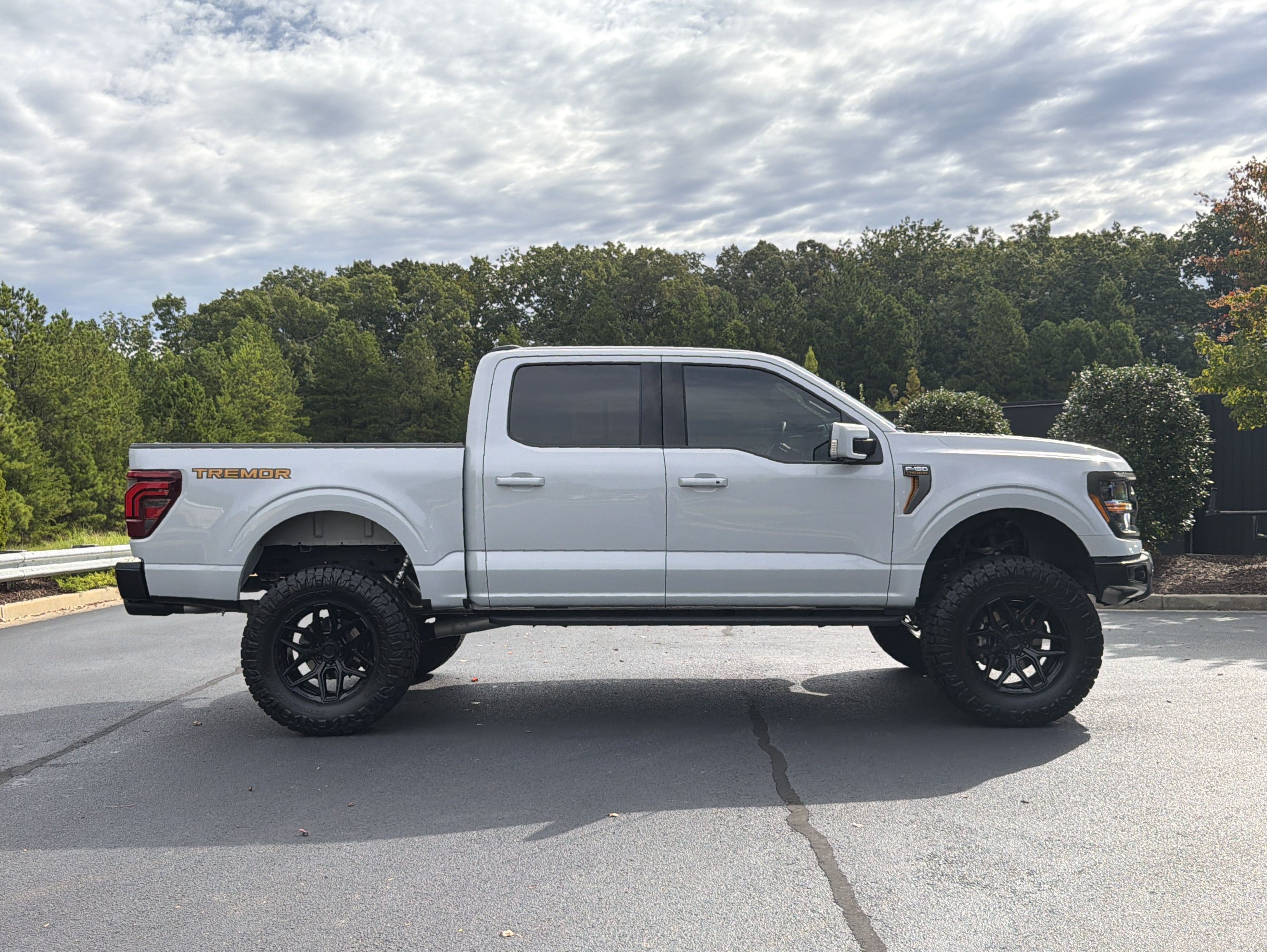 Used 2025 Ford F150 Tremor w/ Equipment Group 402A High AWD/4WD image 5