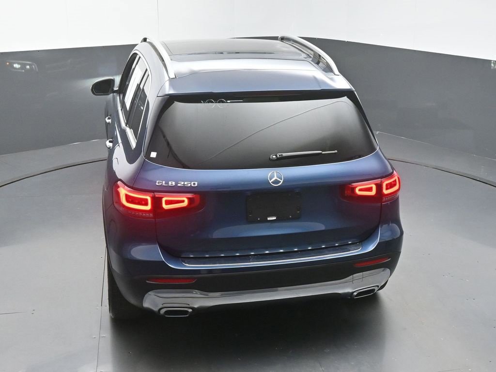 Used 2021 Mercedes-Benz GLB 250 w/ Premium Package image 45