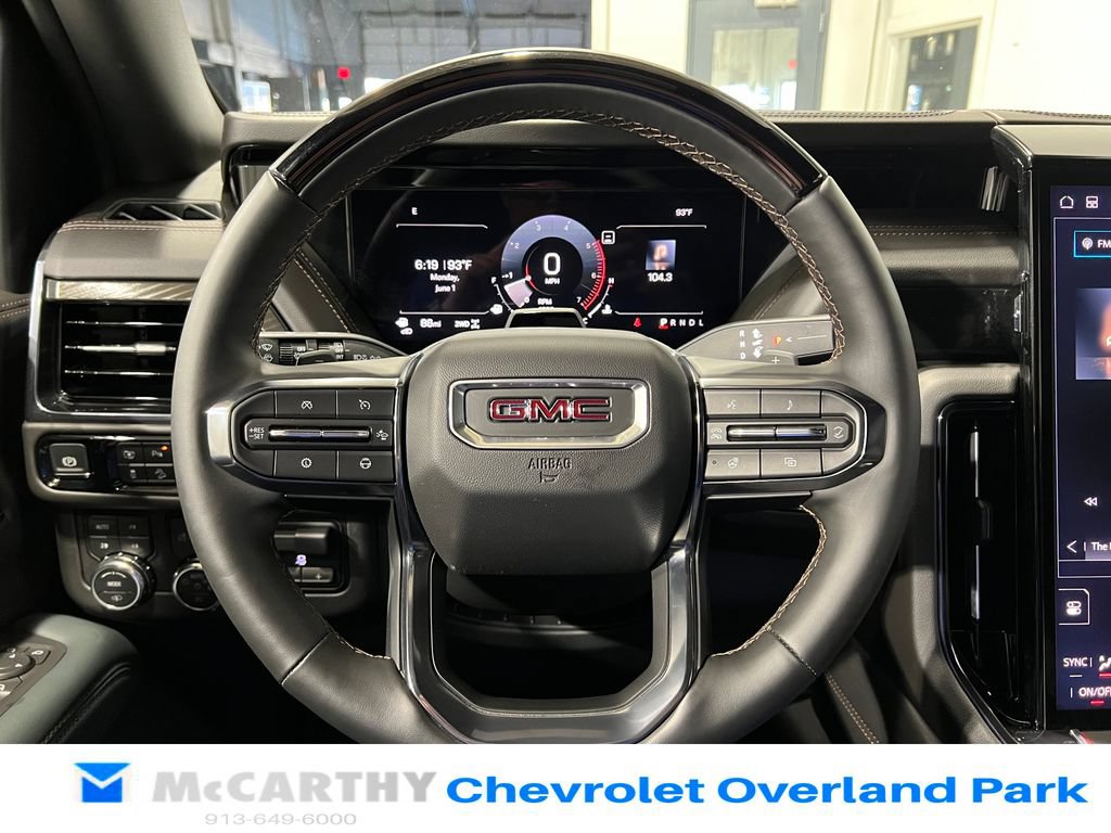 Used 2025 GMC Yukon AT4 w/ AT4 Premium Plus Package AWD/4WD image 12