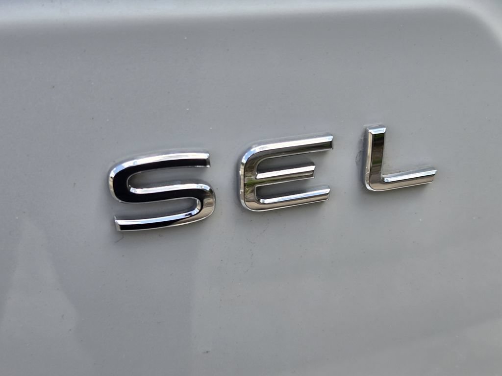 Used 2024 Volkswagen Atlas SEL Premium R-Line AWD/4WD image 12