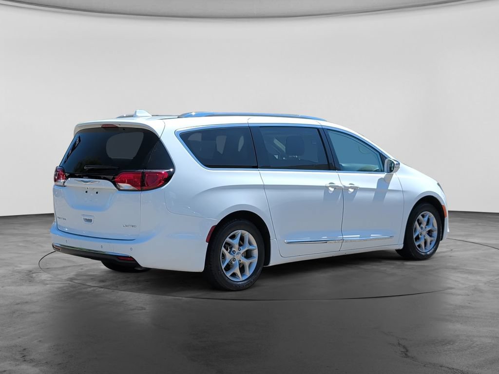 Used 2019 Chrysler Pacifica Limited FWD image 7