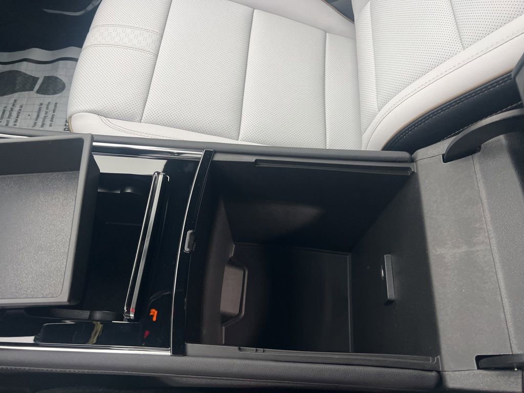 New 2026 Chevrolet Traverse High Country w/ LPO, Floor Liner Package image 25