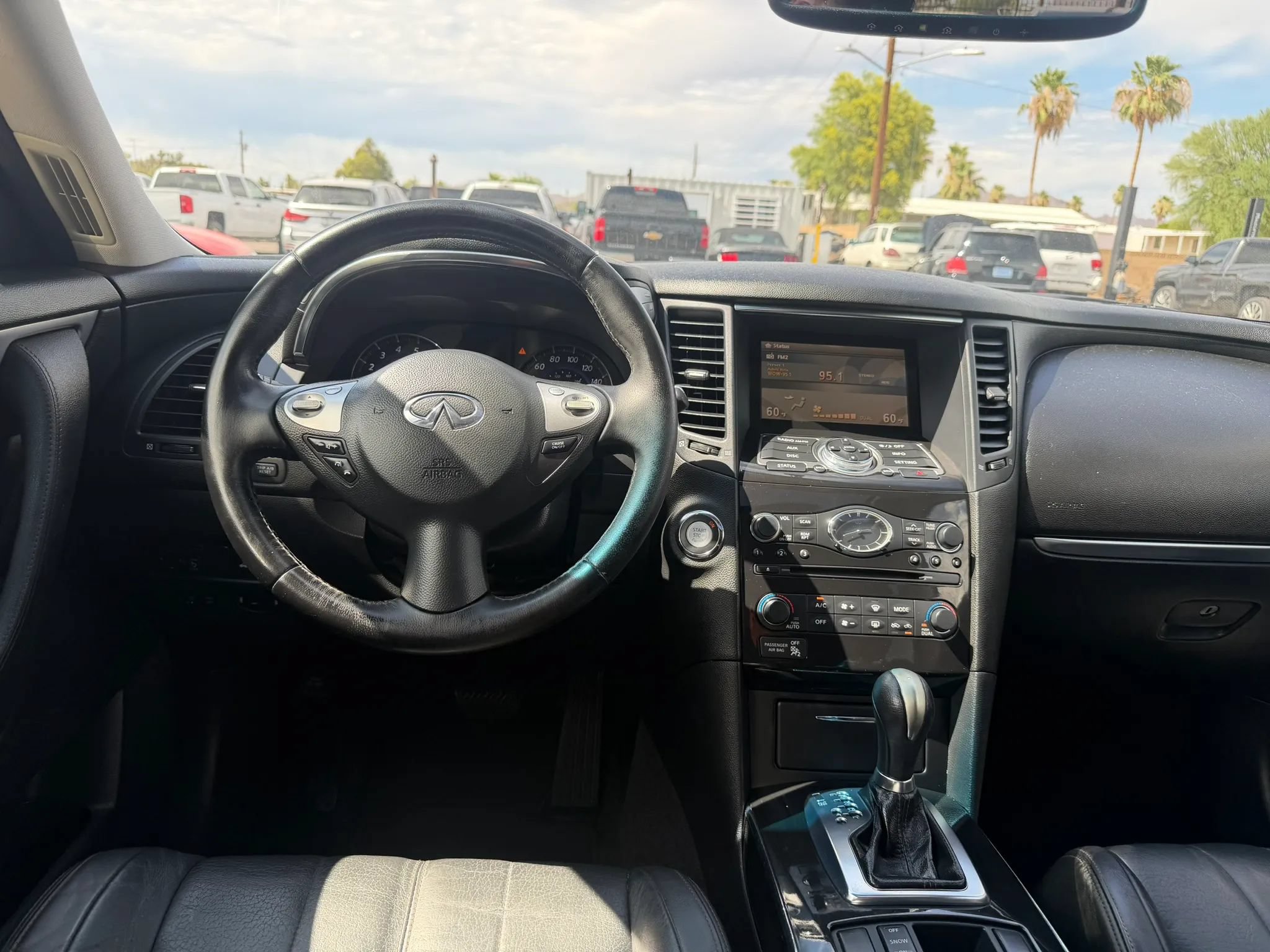 Used 2011 INFINITI FX35 AWD image 23