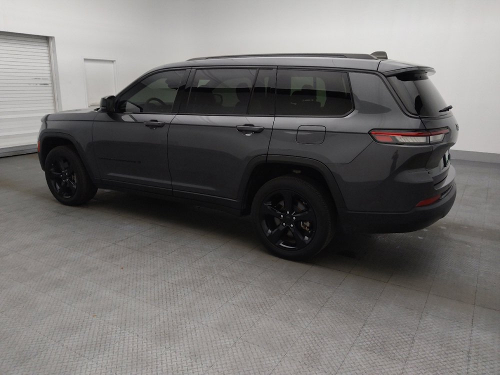Used 2023 Jeep Grand Cherokee L Laredo RWD image 3