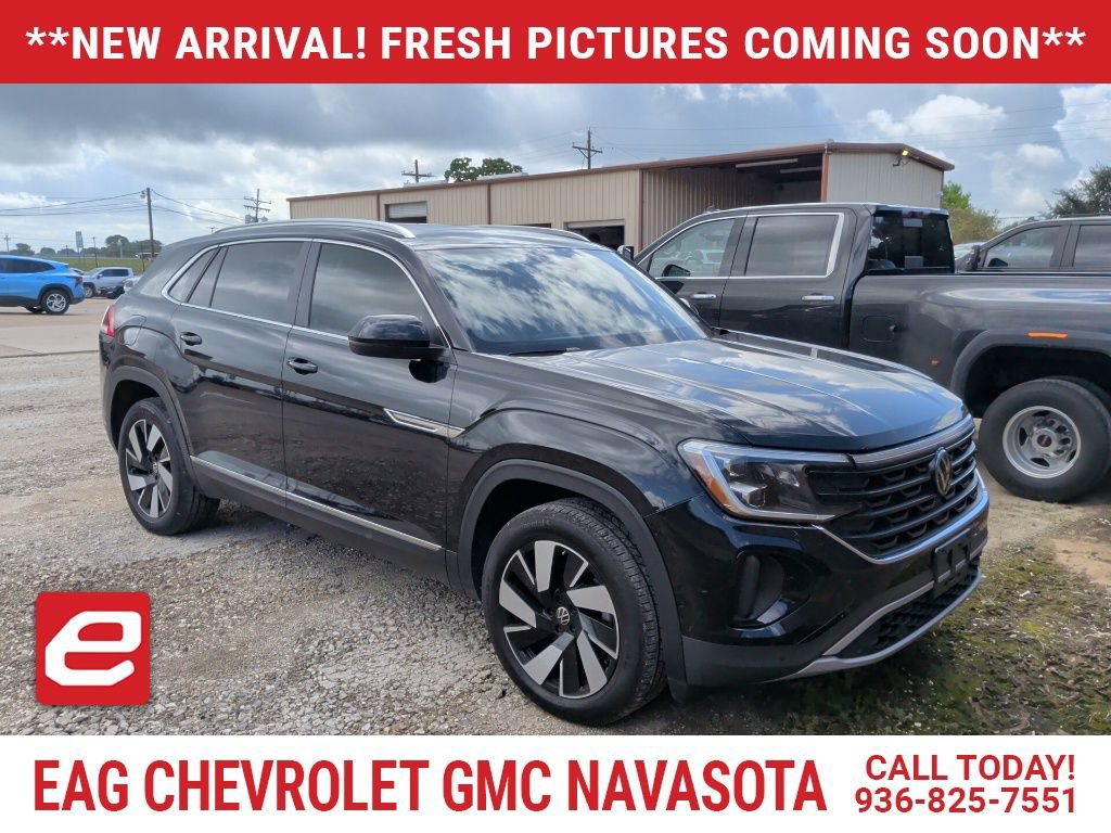 Used 2024 Volkswagen Atlas Cross Sport SEL AWD/4WD image 1