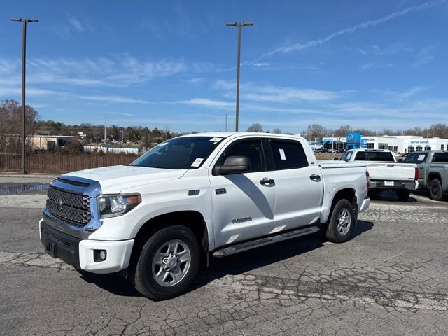 Used 2020 Toyota Tundra SR5 w/ SR5 Leather Package image 4
