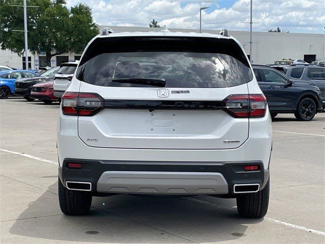 Certified 2025 Honda Pilot Touring image 5