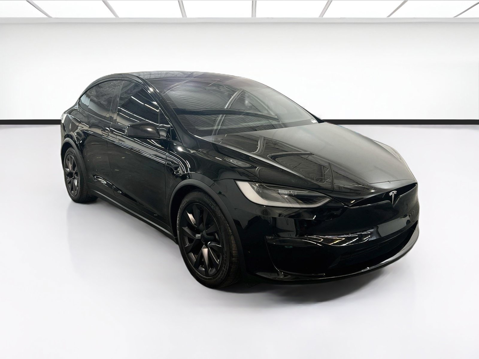 Used 2025 Tesla Model X AWD/4WD image 3