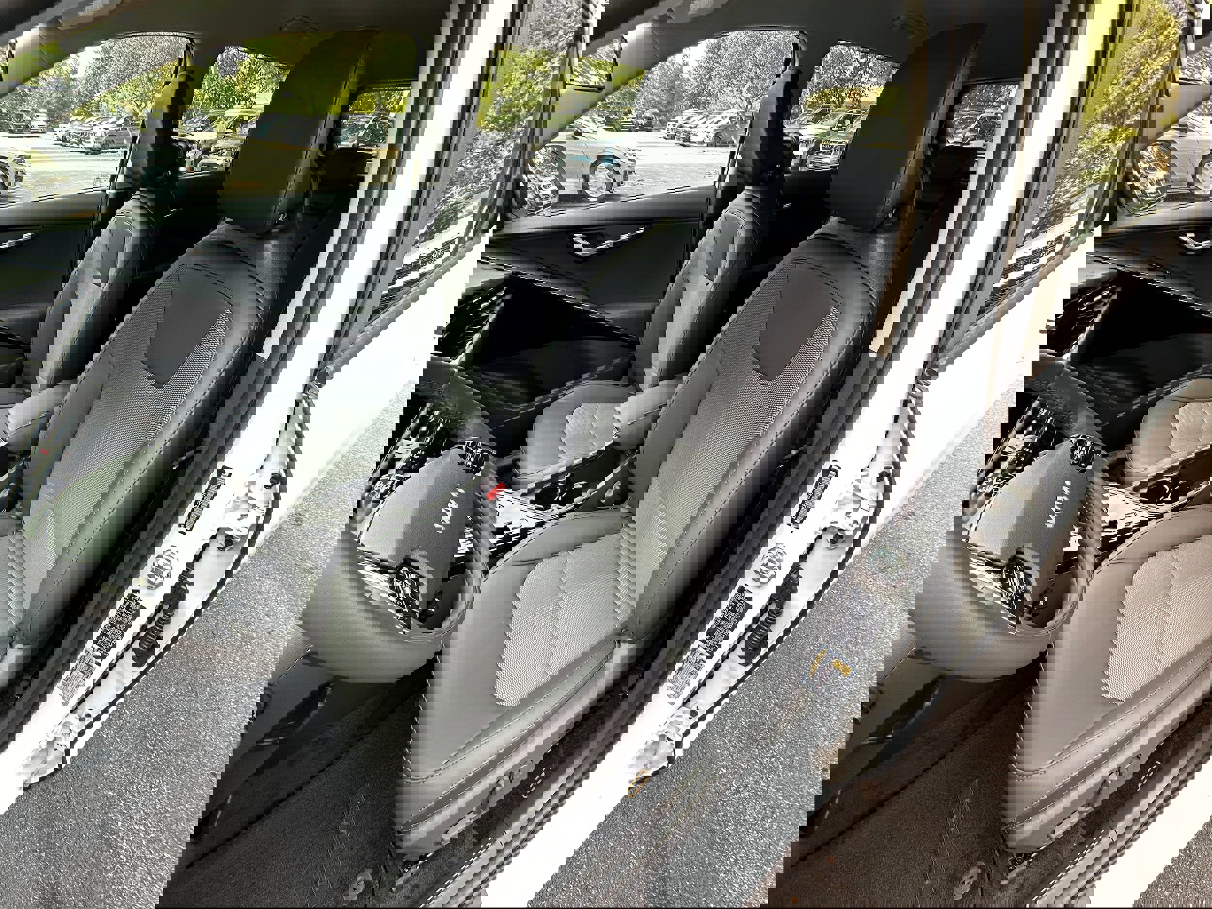 New 2025 Kia Niro Wind image 35