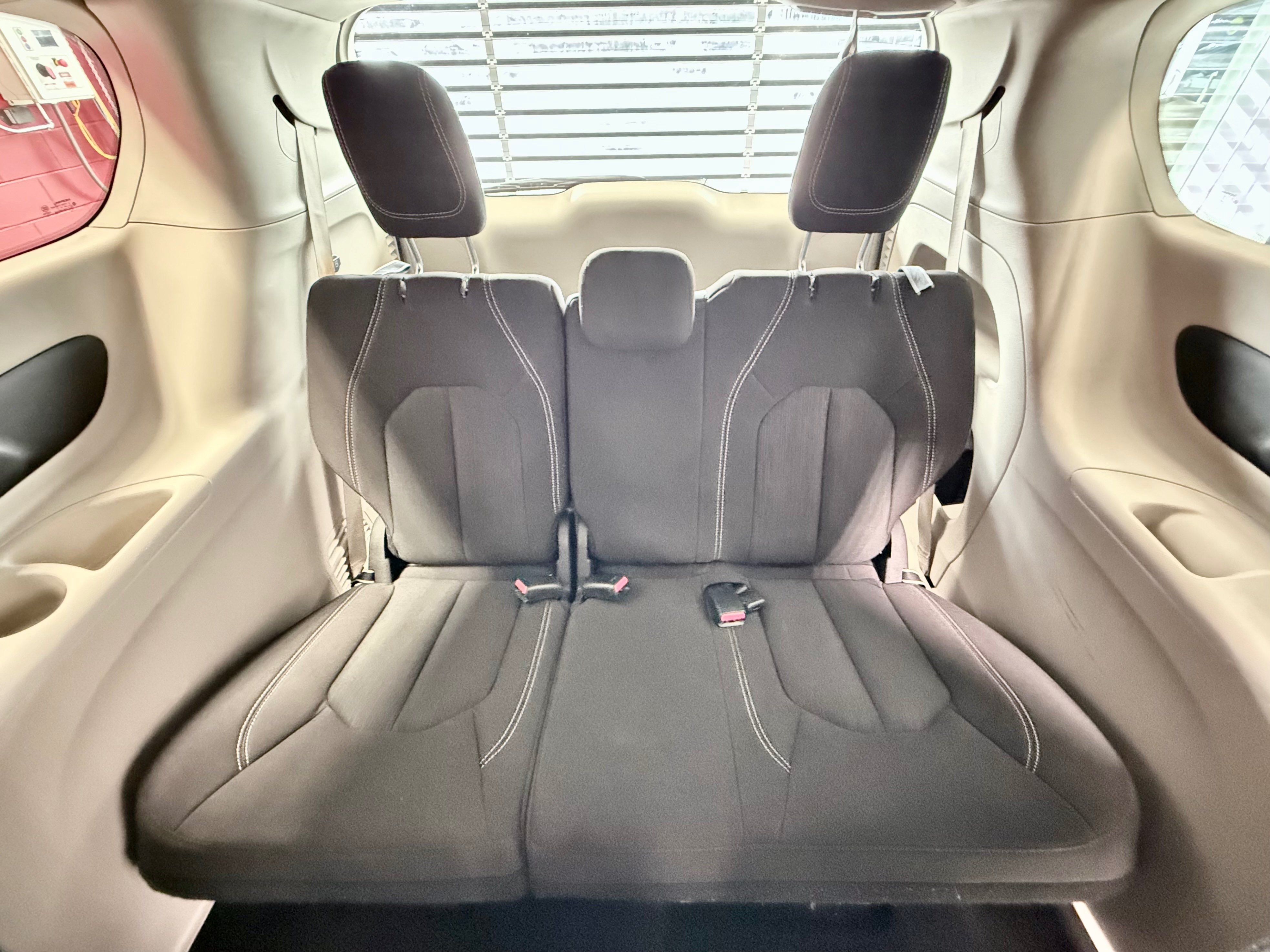Certified 2023 Chrysler Voyager LX FWD image 36