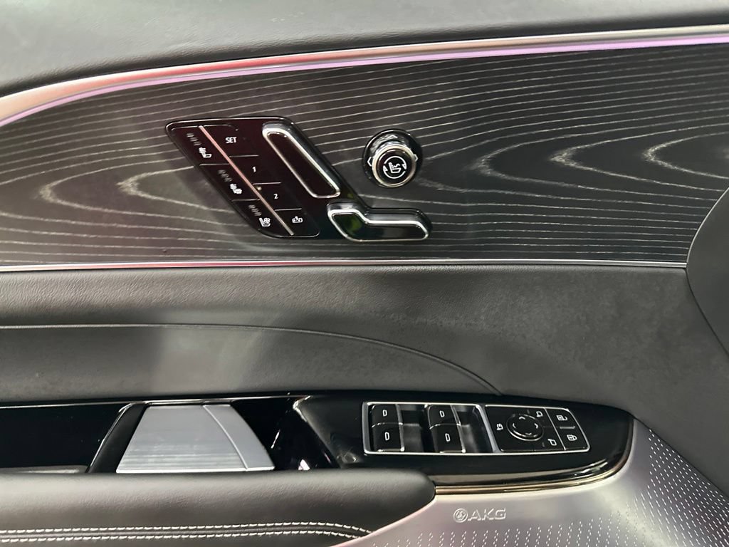 Certified 2025 Cadillac Lyriq Luxury w/ LPO, Floor Liner Package AWD/4WD image 33
