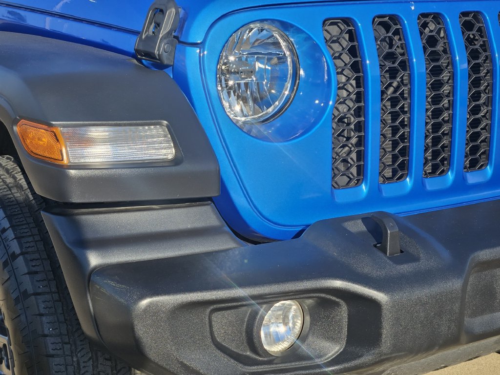 Used 2024 Jeep Wrangler Unlimited Sport AWD/4WD image 10